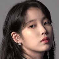 IU